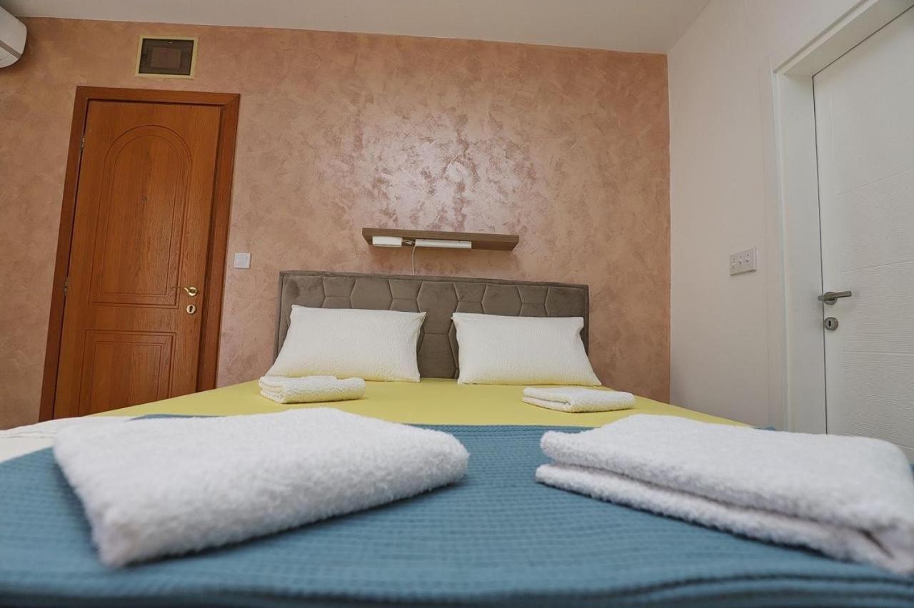 Villa Il Mare Budva Bagian luar foto